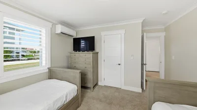 Moon Glow – Bedroom 4