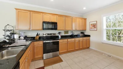 SeaEsta – Kitchen
