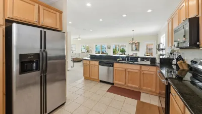 SeaEsta – Kitchen