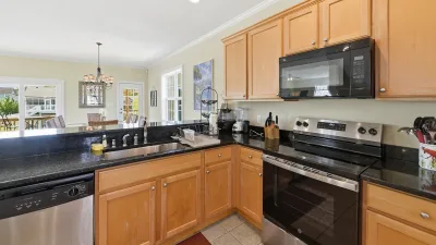 SeaEsta – Kitchen