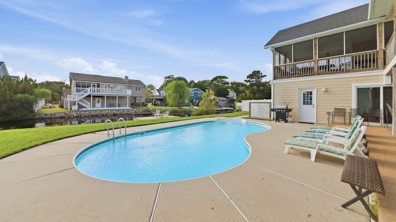 SeaEsta – Pool