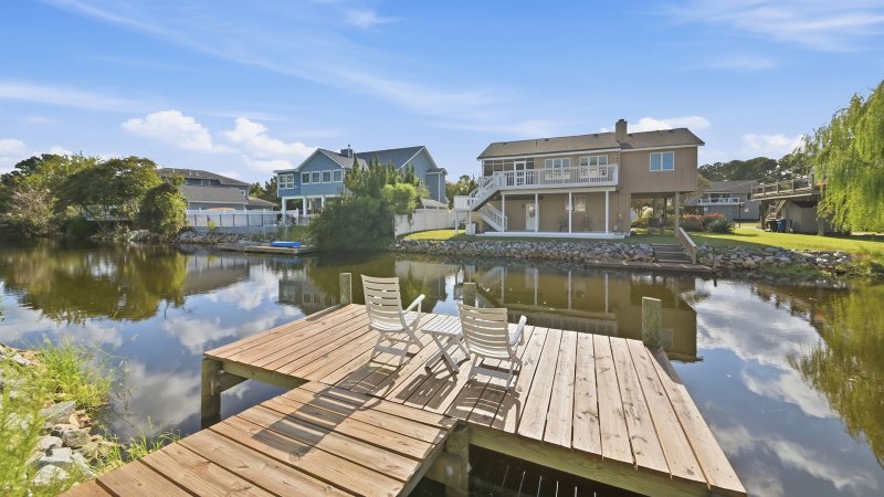 SeaEsta – Dock