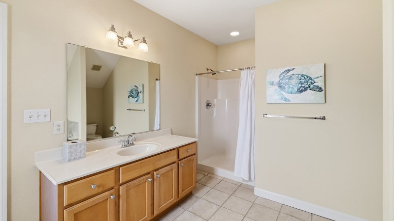 SeaEsta – Private Bath for BR1