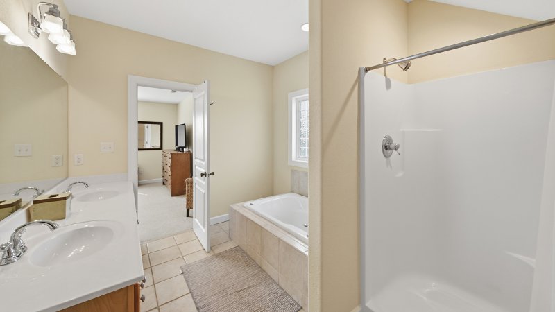 SeaEsta – Private Bath for BR2