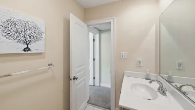 SeaEsta – Common Bath for 1st Floor