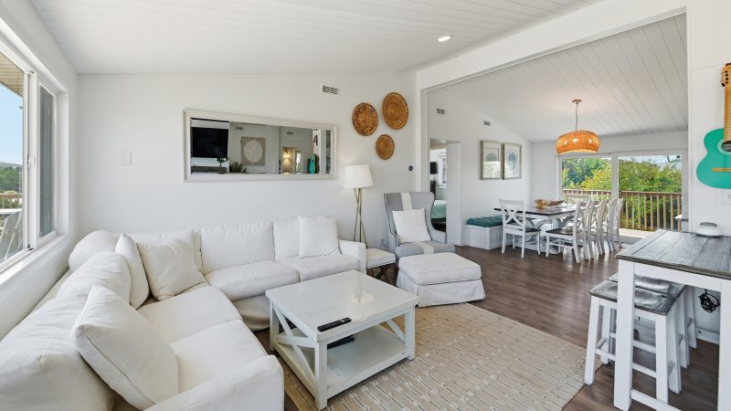 Munchkin's Place – Living Room