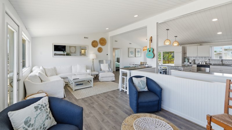 Munchkin's Place – Living Room
