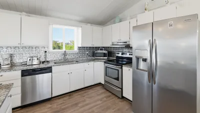 Munchkin's Place – Kitchen