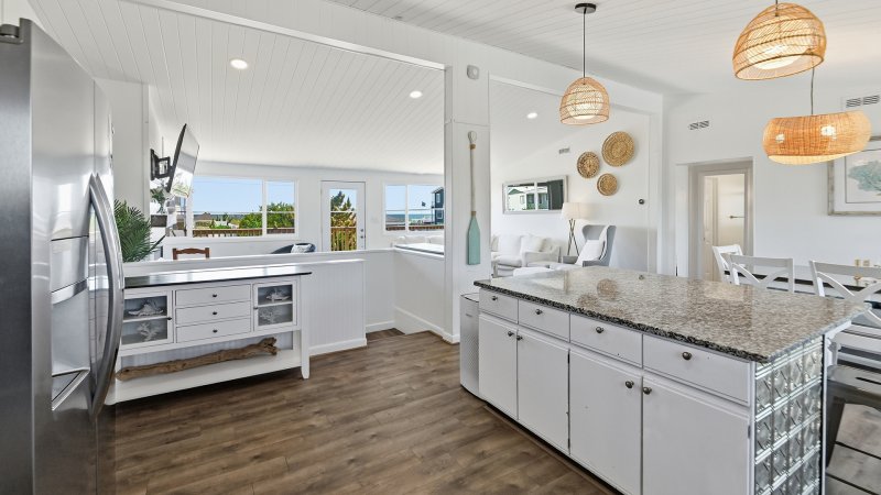 Munchkin's Place – Kitchen