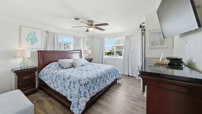 Munchkin's Place – Bedroom 3