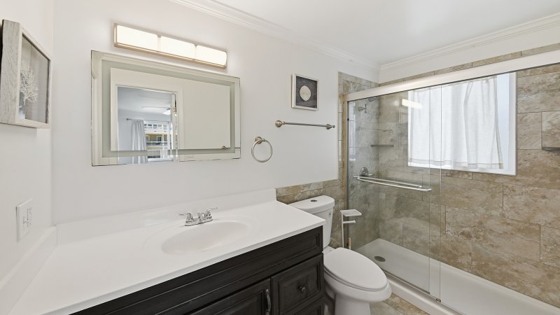 Munchkin's Place – Common Bath for BR3 and BR4