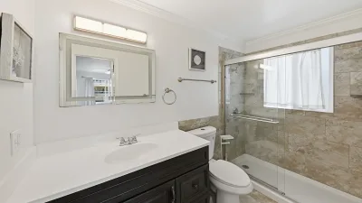 Munchkin's Place – Common Bath for BR3 and BR4