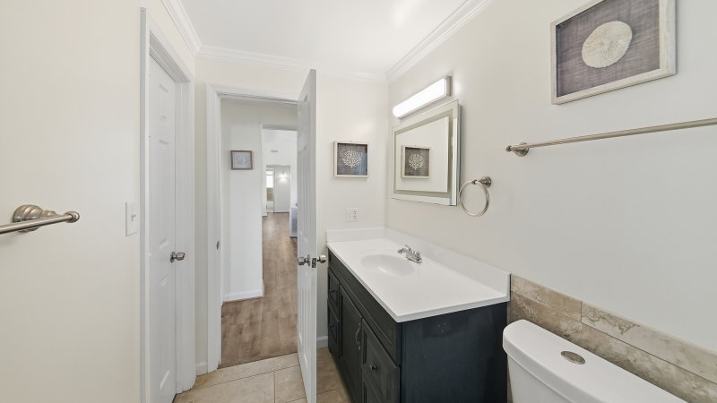 Munchkin's Place – Common Bath for BR3 and BR4