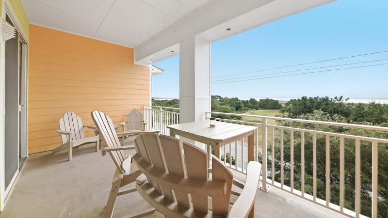 Tranquility Bay – Deck