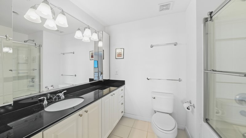 Casa Luna – Private Bath for BR1
