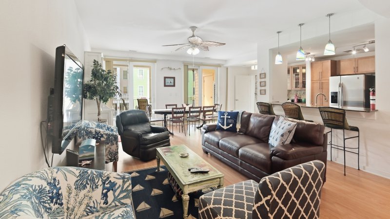 Mango Tango – Living Room