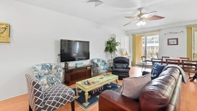 Mango Tango – Living Room