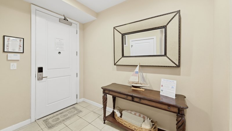 Tranquil Oasis – Foyer