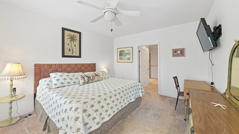 Mango Tango – Bedroom 1