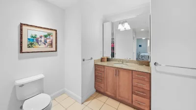 Stay Salty – Private Bath for BR1