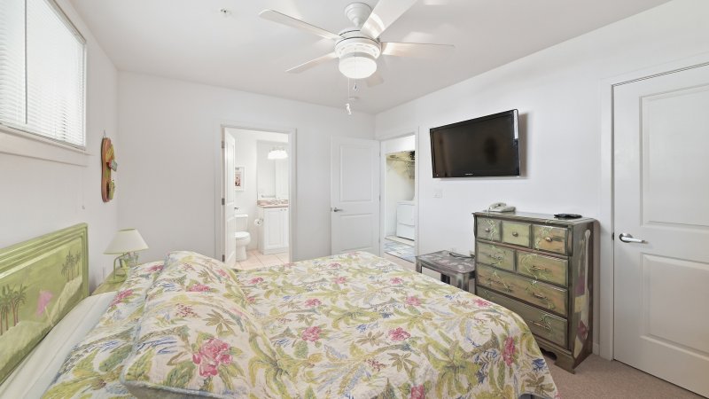 Mango Tango – Bedroom 2