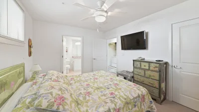 Mango Tango – Bedroom 2