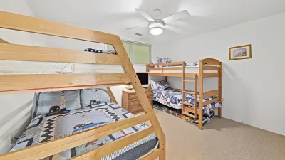 Mango Tango – Bedroom 3