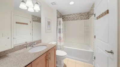 Stay Salty – Common Bath for BR2 and BR3