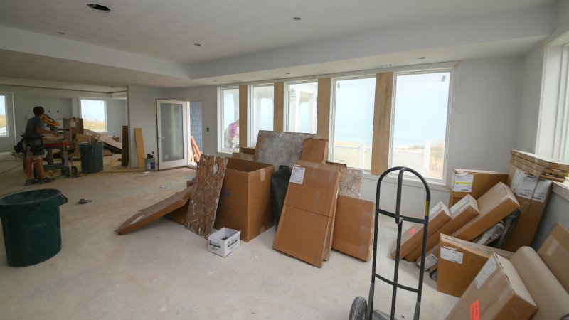 Coffee Grounds – Dining Under Renovation
