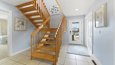 North Star – Foyer
