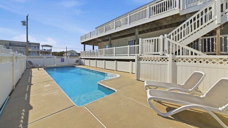 North Star – Pool