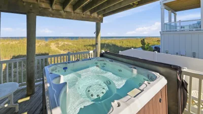 North Star – Hot Tub