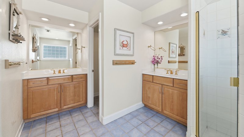 North Star – Private Bath for BR2