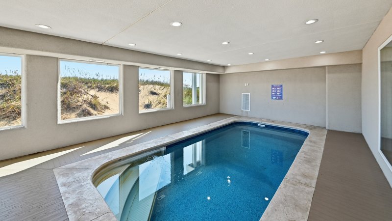 Absolutely Stellar – Indoor Pool