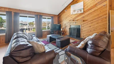 Sailor's Rest – Living Room