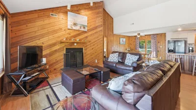 Sailor's Rest – Living Room