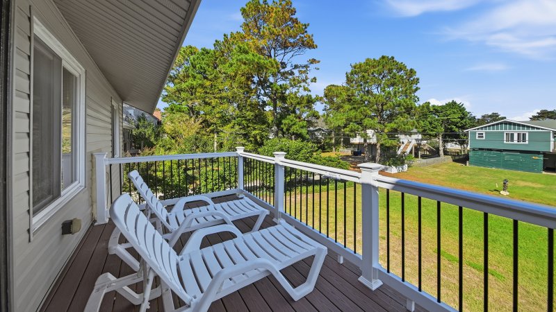 Sailor's Rest – Deck
