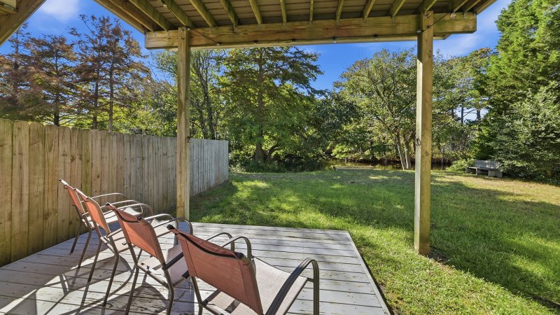 Sailor's Rest – Outdoor Sitting Area