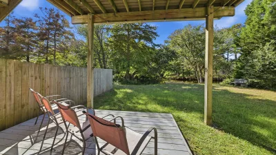 Sailor's Rest – Outdoor Sitting Area