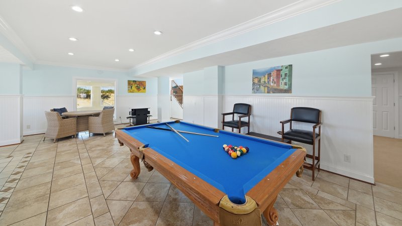 Absolutely Stellar – Pool Table