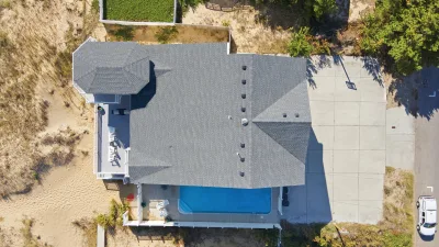 Absolutely Stellar – Exterior