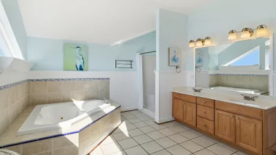Absolutely Stellar – Private Bath for BR1