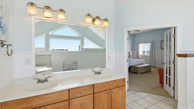 Absolutely Stellar – Private Bath for BR1
