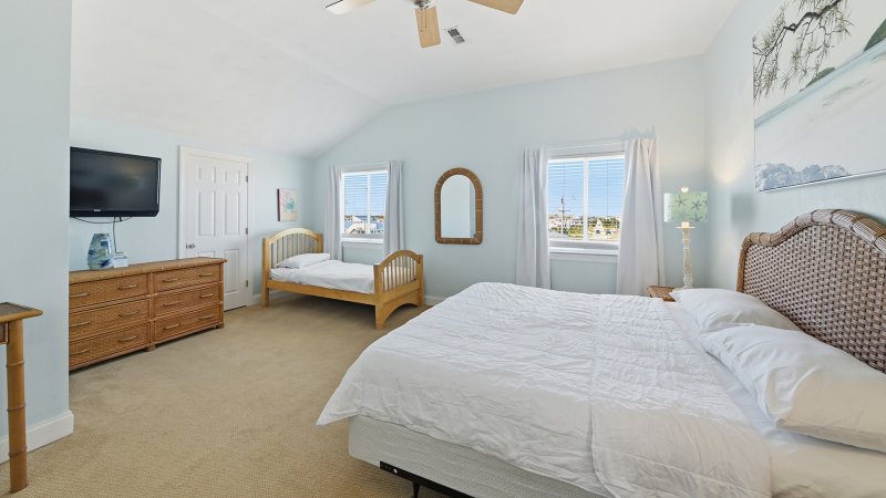 Absolutely Stellar – Bedroom 2