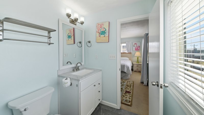 Absolutely Stellar – Private Bath for BR3