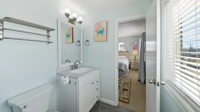Absolutely Stellar – Private Bath for BR3