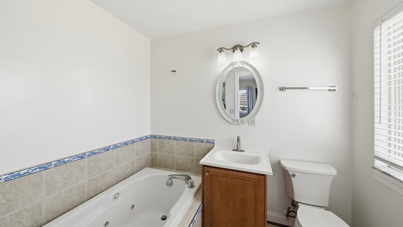 Absolutely Stellar – Private Bath for BR4