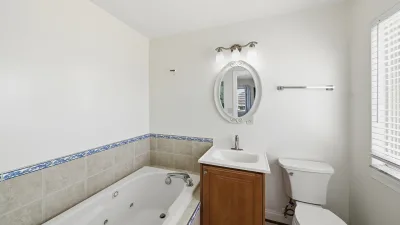 Absolutely Stellar – Private Bath for BR4