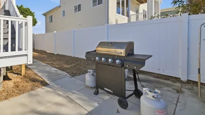 Palacious – Grill Area