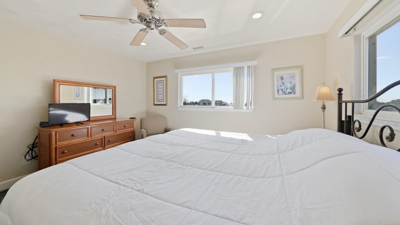 Palacious – Bedroom 1